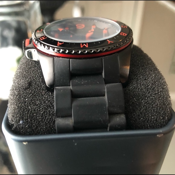 Marc by Marc Jacobs Men’s Watch Wristwatch MBM2571 - Picture 5 of 8